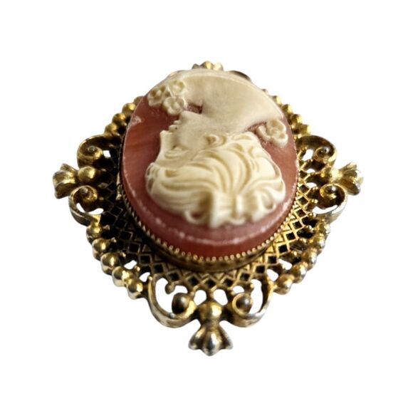 Vintage Avon Perfume Cameo Gold Tone Locket Brooch 2" Pin Empty - Picture 2 of 8